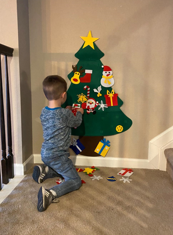 Montessoridays™ Kids Felt Christmas Tree — play and product details